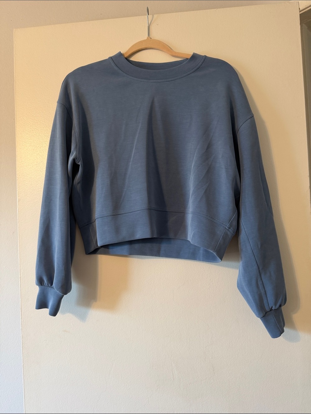lululemon athletica Cropped Crewneck Sweatshirt in Dusty Blue